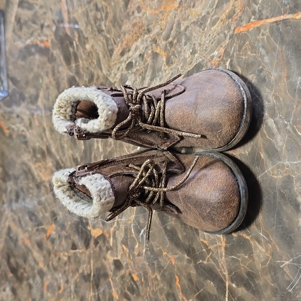 Garnimals Dark Brown Boots Size 4‎